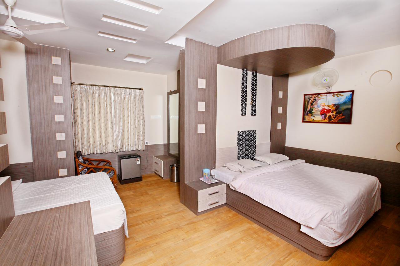 Hotel Vasantham Coimbatore Extérieur photo
