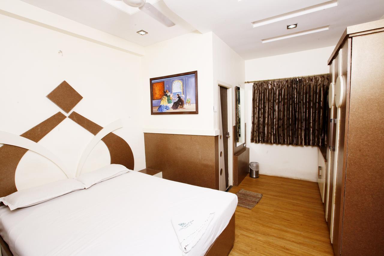 Hotel Vasantham Coimbatore Extérieur photo