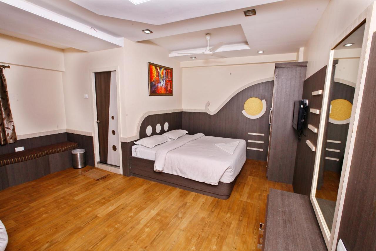 Hotel Vasantham Coimbatore Extérieur photo