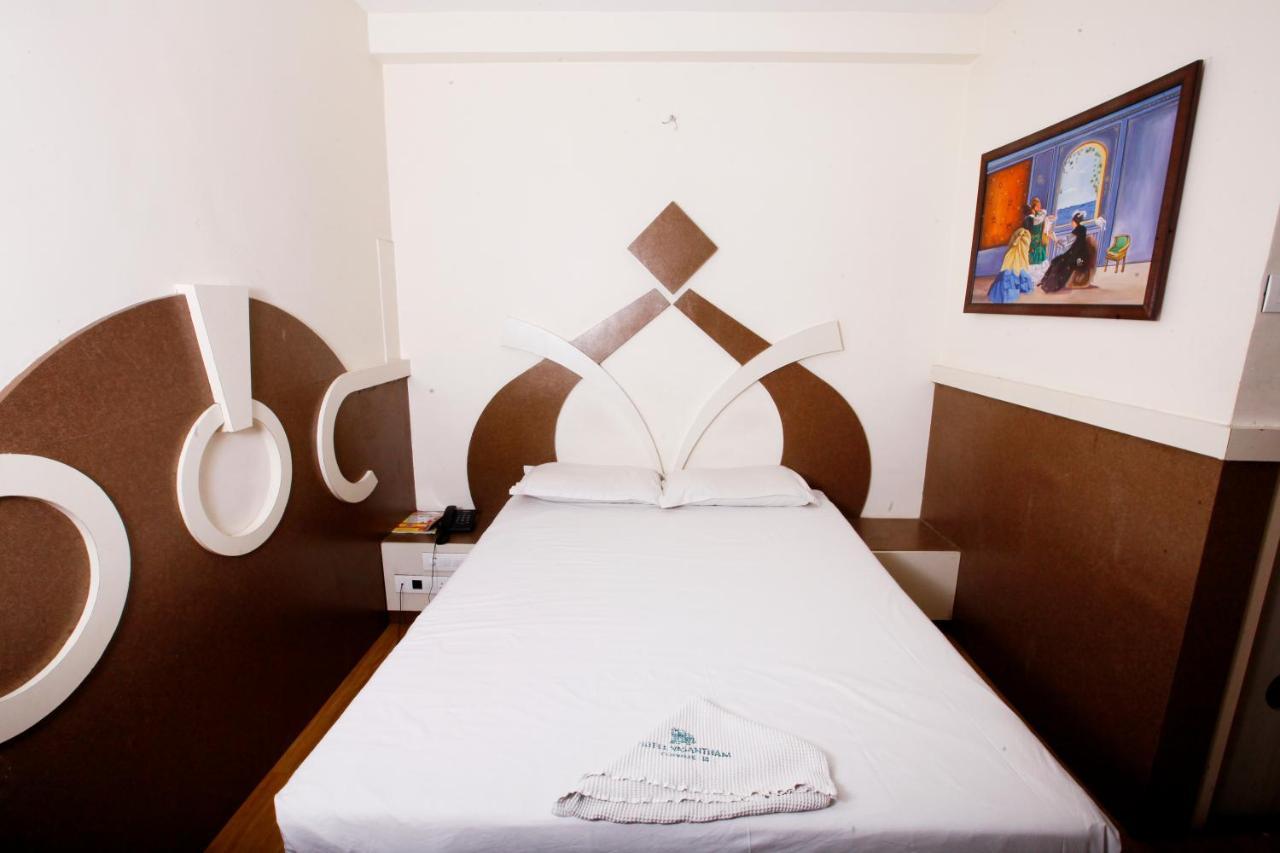 Hotel Vasantham Coimbatore Extérieur photo
